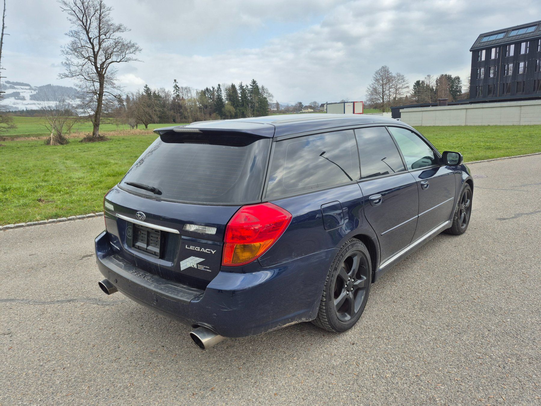 Subaru Autos: Subaru Legacy 3.0 AWD 4x4 – Gebraucht aus Degersheim von miriamgut90 3