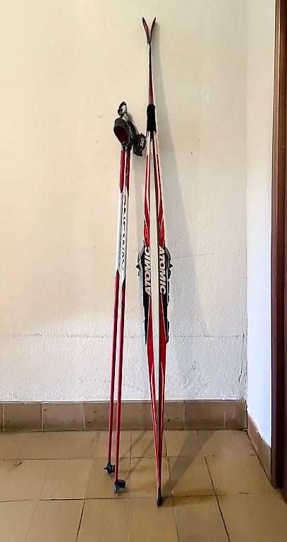 Sci: Langlaufski, Stöcke und Schuhe – Usato da Chur venduto da mur_b9gz