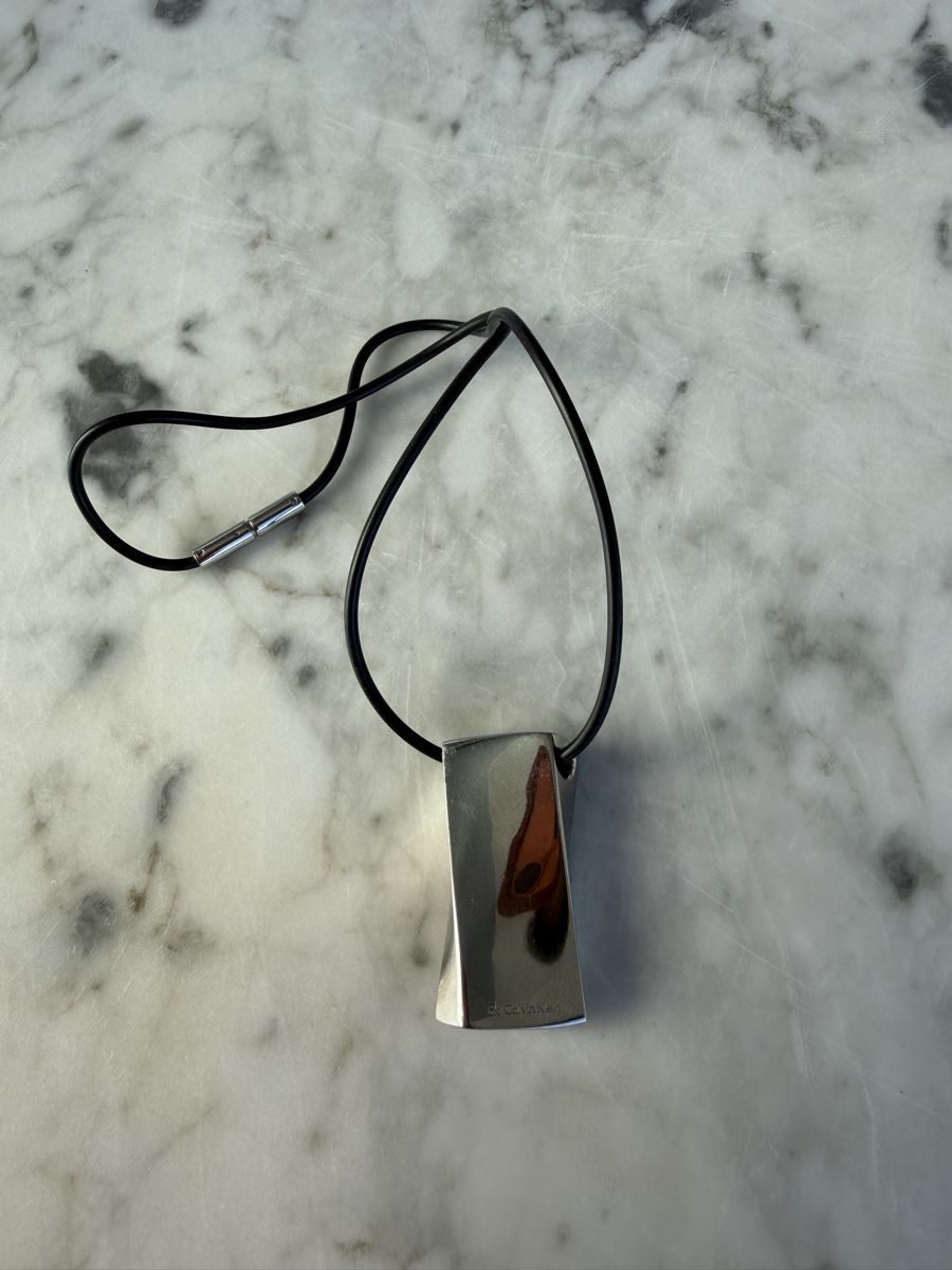 Calvin Klein Ciondoli: Pendentif de Calvin Klein – Usato da Cressier FR venduto da Kvito4ka