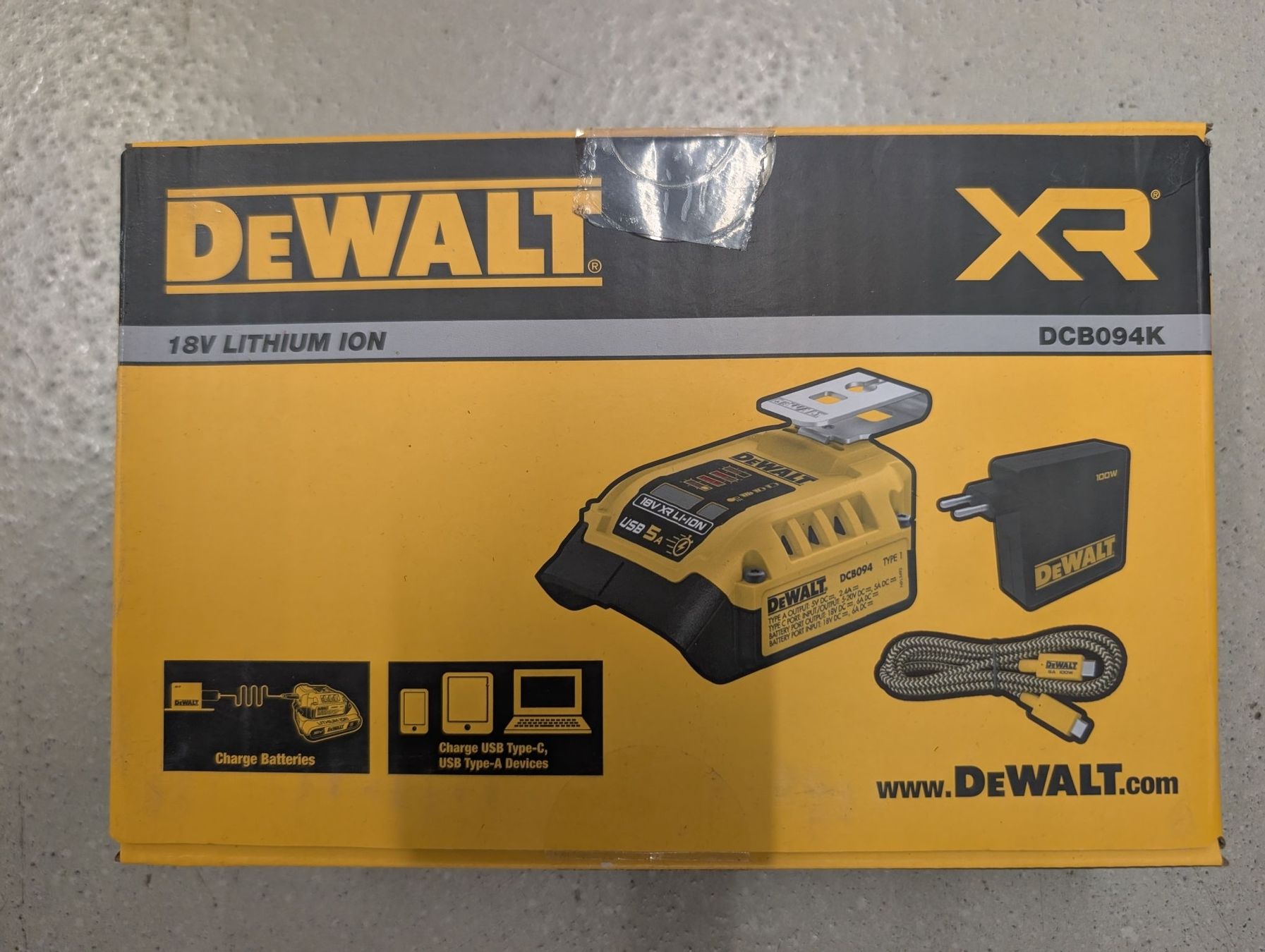 Dewalt Akkus & Batterien: DEWALT DCB094K 18V USB Power Source XR – Neu und originalverpackt aus Buchs AG von Seggi82 1