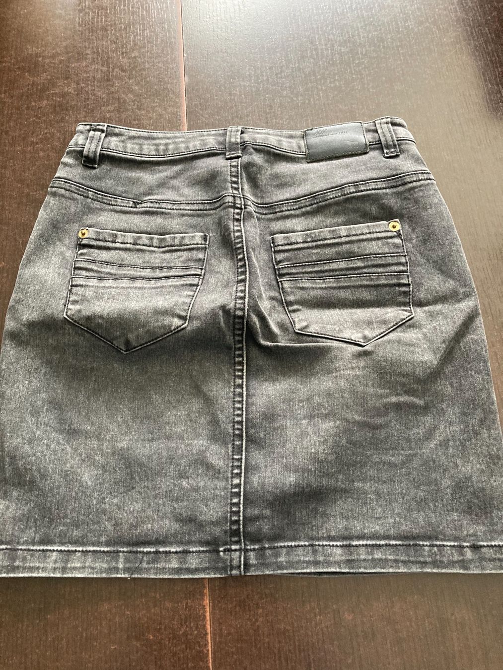 Röcke: Jupe en jeans taille XXS – Gebraucht aus Domdidier von qatar1973 1