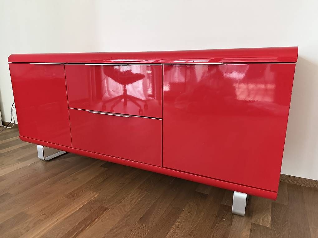 Cassettiere: Retro Kommode rot hochglanz – Usato da Basel venduto da selinalivia 1