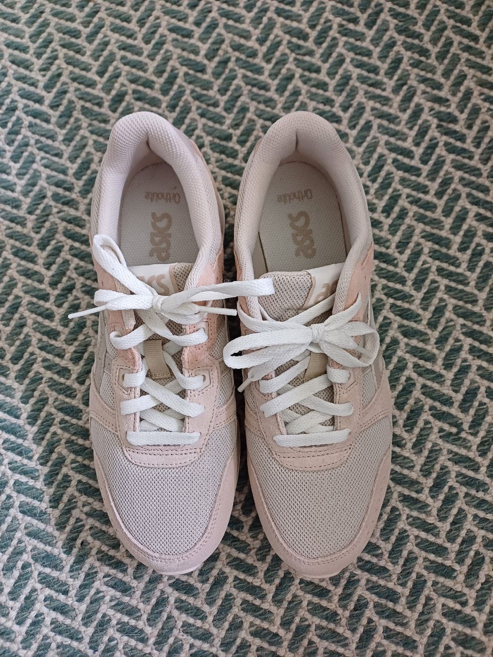Asics Scarpe da donna: Asics Lyte Classic Gr. EUR 40 – Nuovo (secondo la descrizione) da Biel/Bienne venduto da Tammys 1