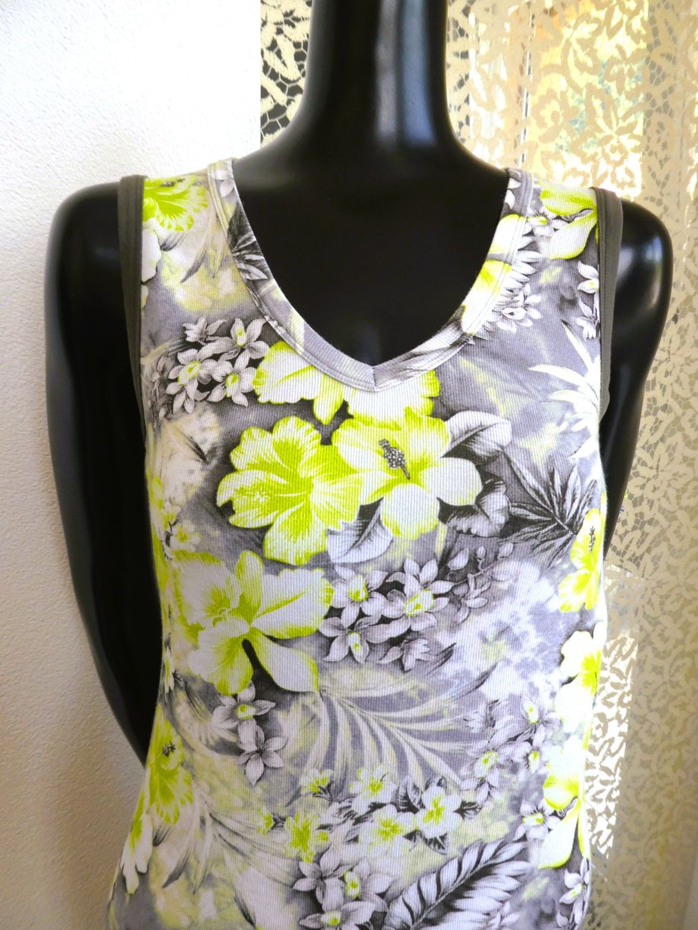 Marc Cain Vestiti: MARCCAIN Sommer Kleid Seidendetails, Gr. N4/40 – Usato da Berneck venduto da chouchou1415 1