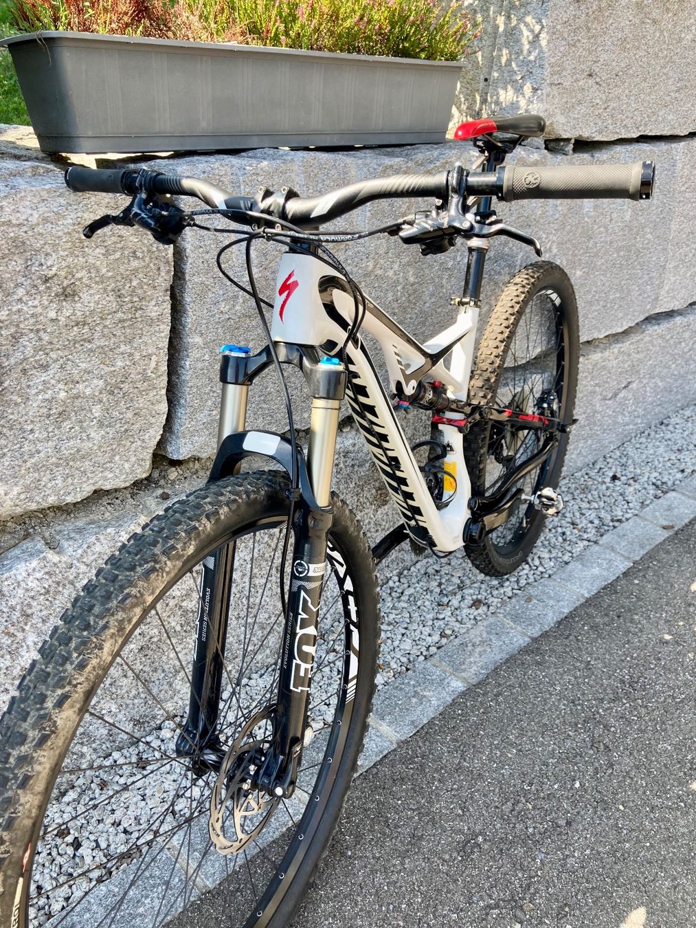 Specialized Velos: Specialized Camber Comp Carbon – Gebraucht aus Jona von  5