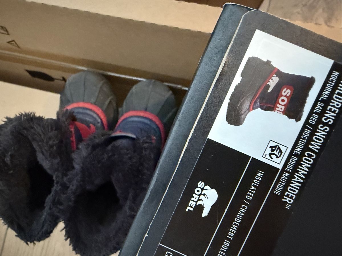 Chaussures garçon: Bottes de neige Sorel 25 – D'occasion à Puidoux par vendange