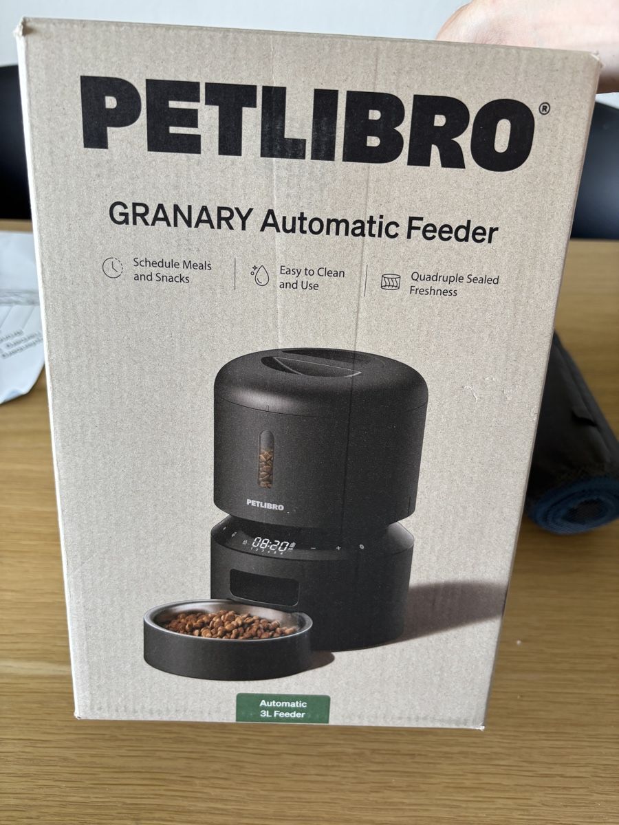 Mangimi: PetLibro Futterautomat mit Ersatzfilter – Usato da Gossau ZH venduto da urselini