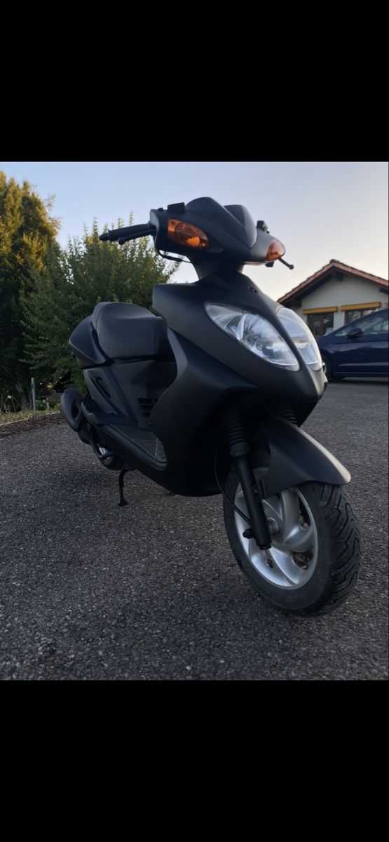 Scooters: Expertisés, parfait état, scooter 125 – Gebraucht aus Arconciel von Swiss-Starlights 1