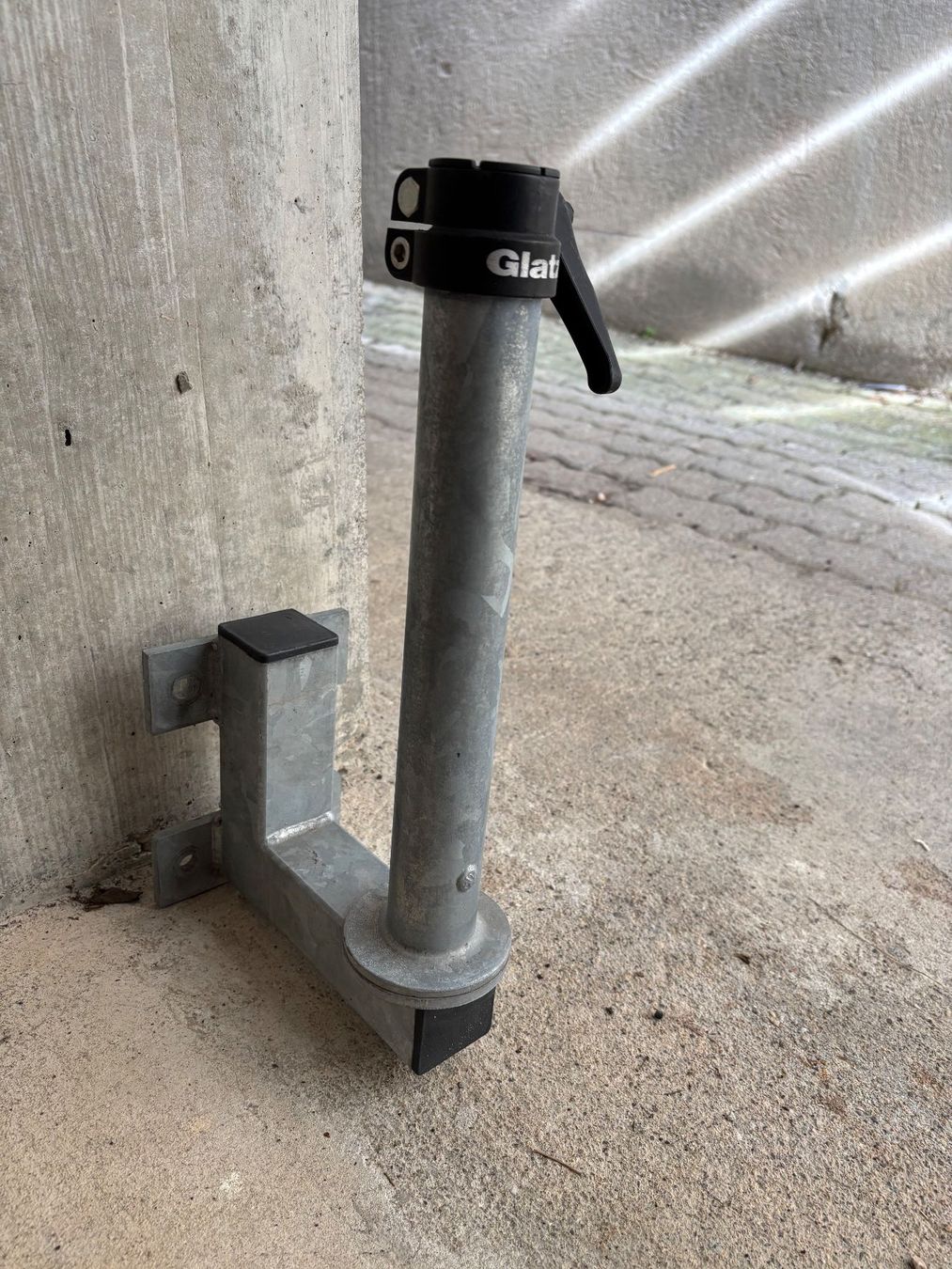 Glatz Altro: Glatz console murale / Mauerkonsole – Usato da Neuchâtel venduto da Abbatt