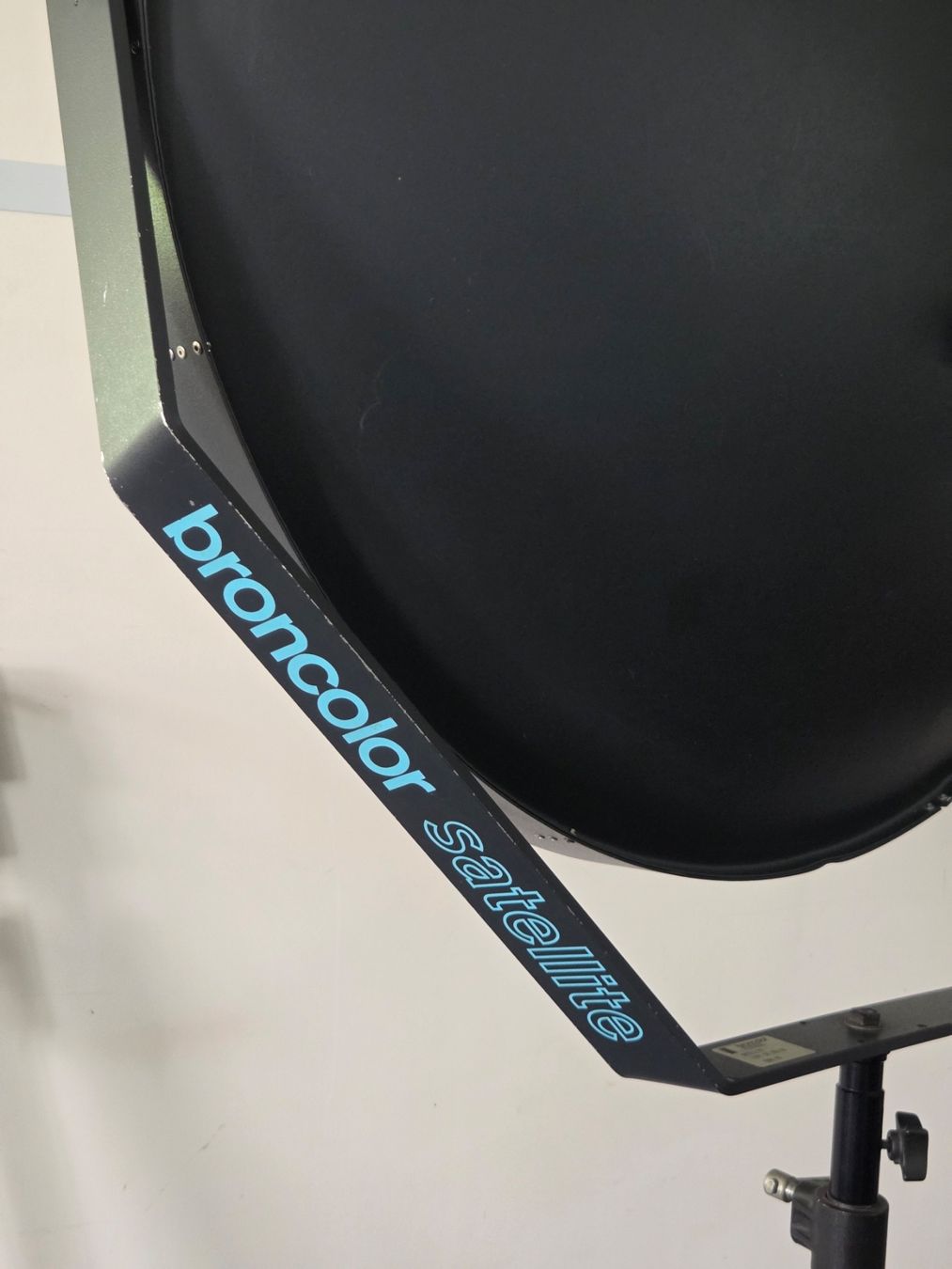 Broncolor Flashs: Broncolor Satellite – D'occasion à Zuerich par Motz0 2