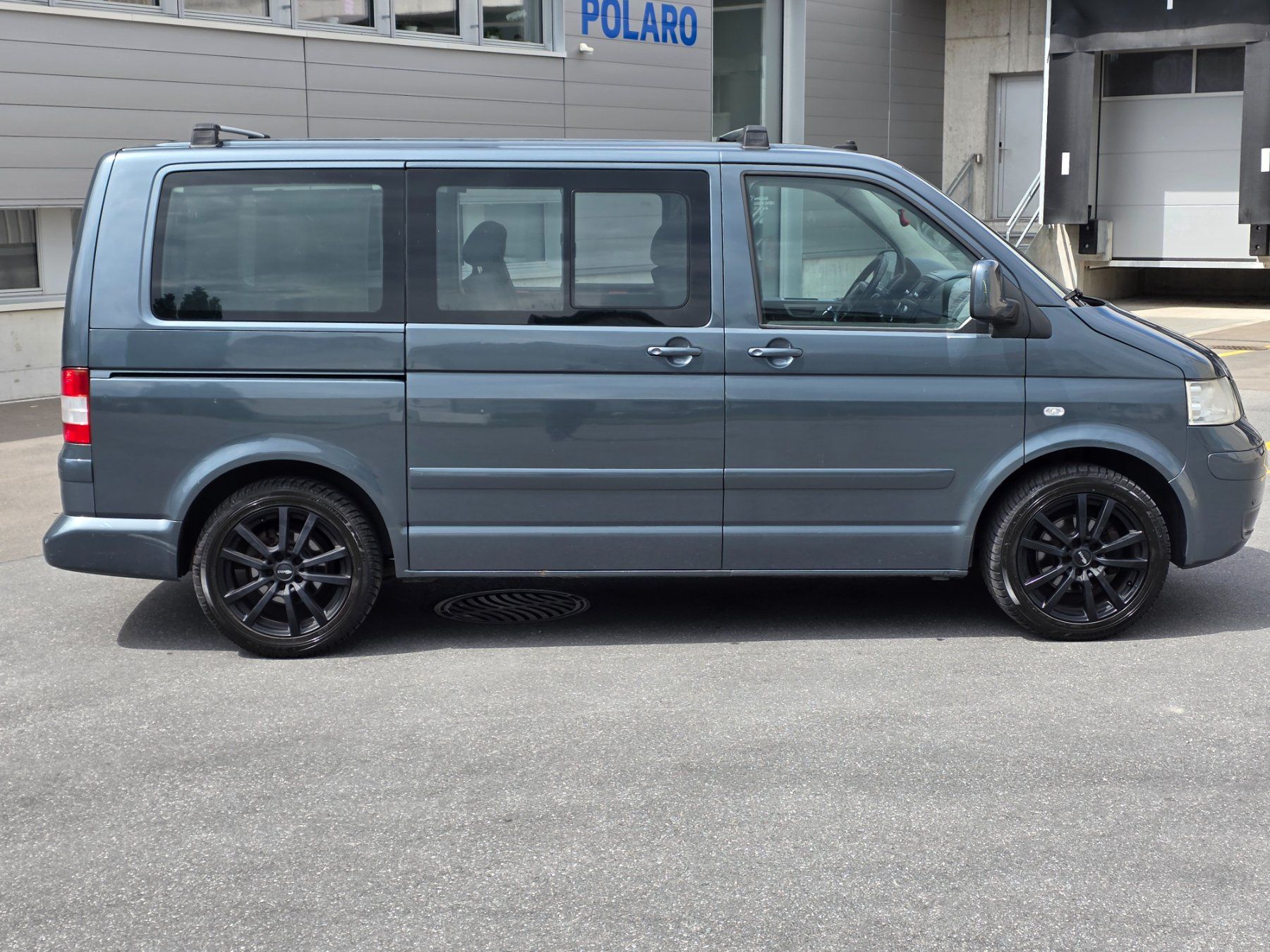VW Automobili: VW T5 Multivan 4 Motion (4x4) – Difettoso da St. Margrethen SG venduto da FUDA-SPORTS 8