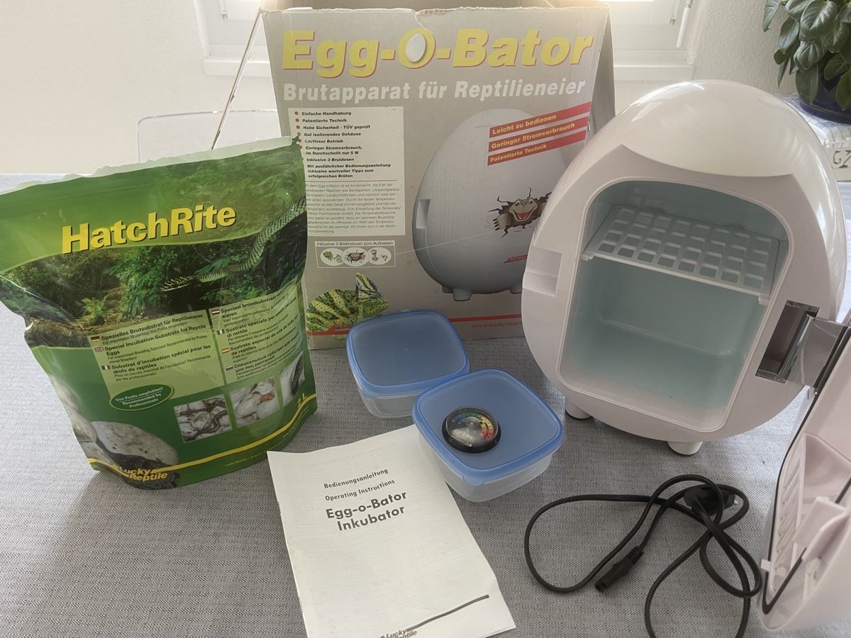 Autres accessoires pour animaux: Egg-O-Bator Brutapparat Reptilieneier – D'occasion à Adligenswil par th.hi