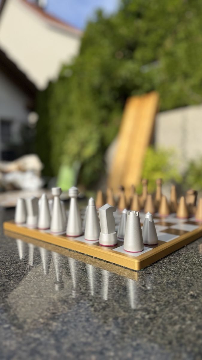 Giochi: Schachspiel mit modernem Design gebraucht – Usato da Schmidrüti venduto da Prismagepard69 5