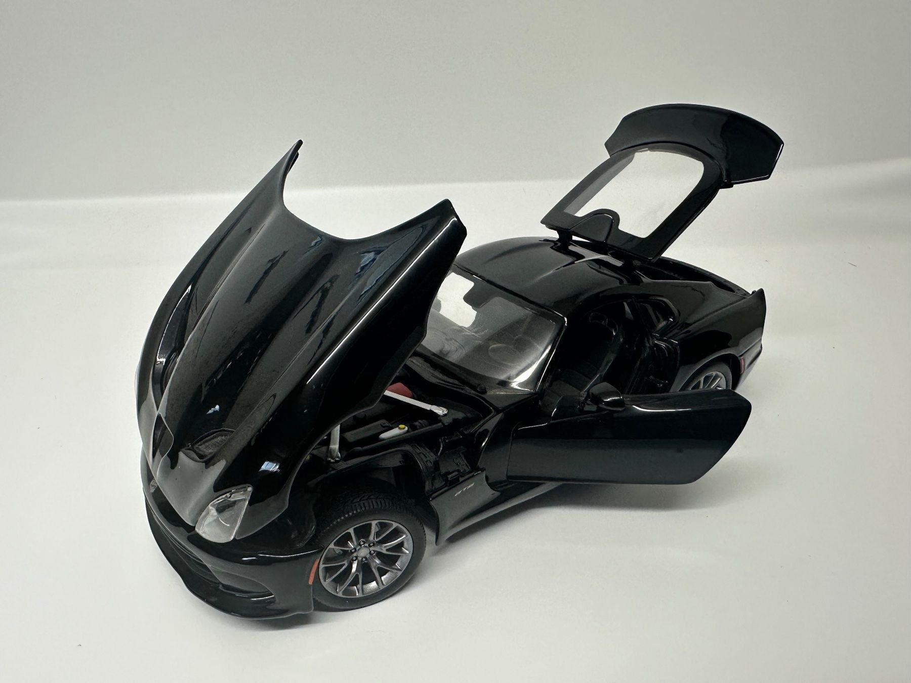 Dodge Modellautos: Dodge Viper GTS 1/18 (schwarz) – Gebraucht aus Ettingen von SwissHellcat 7