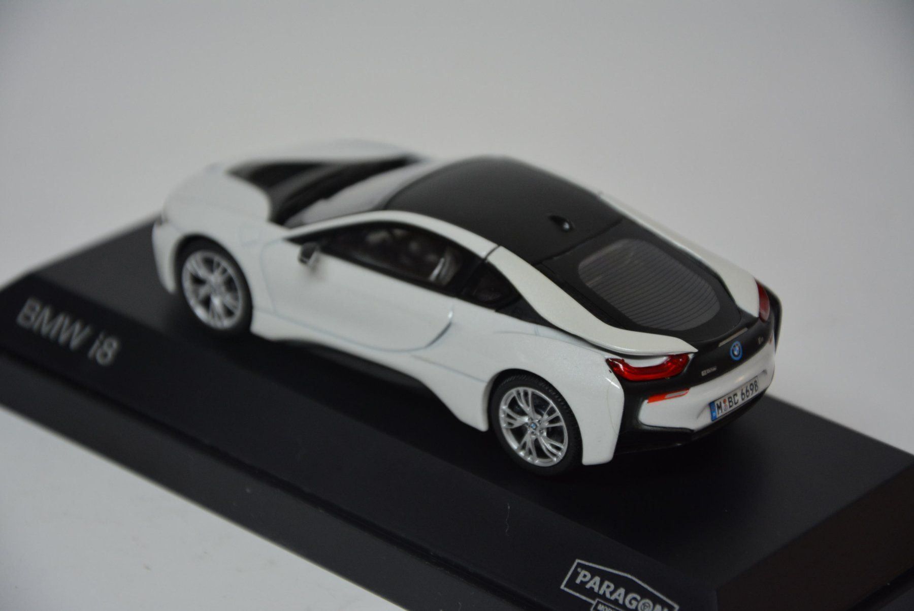 BMW Modellautos: BMW i8 , Crystal white , Paragon , 1:43 – Neu und originalverpackt aus Goldach von Feivel9 8