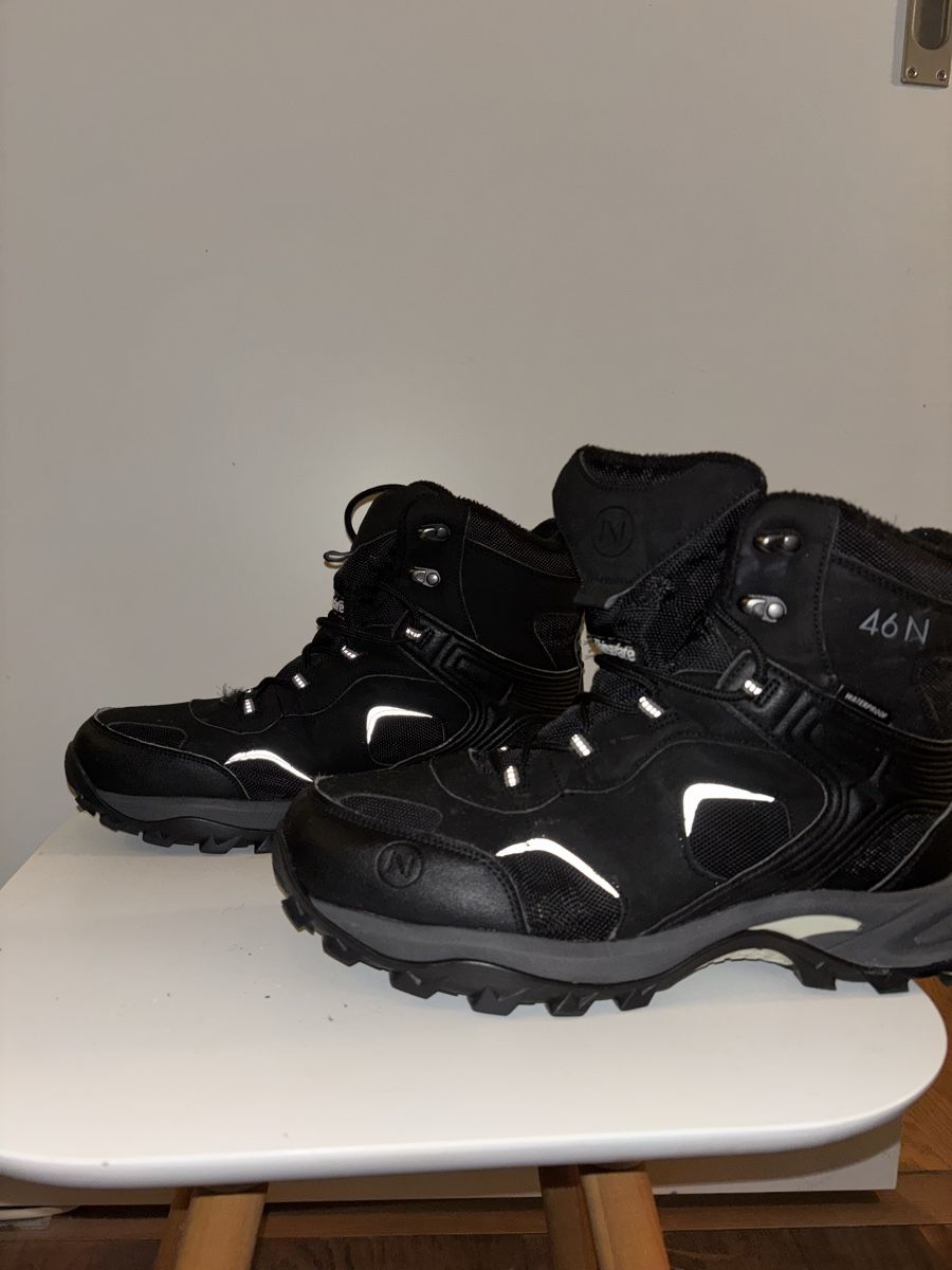 46 Nord Scarpe da uomo: 46 Nord Winterstiefel, Grösse 44 – Nuovo (secondo la descrizione) da Winterthur venduto da sanneagasi