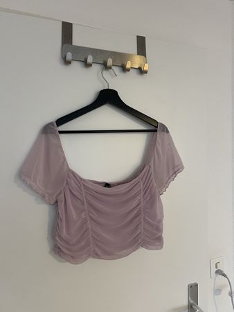 Sommerliches Chiffon-Top, lila, Grösse L, neuwertig!