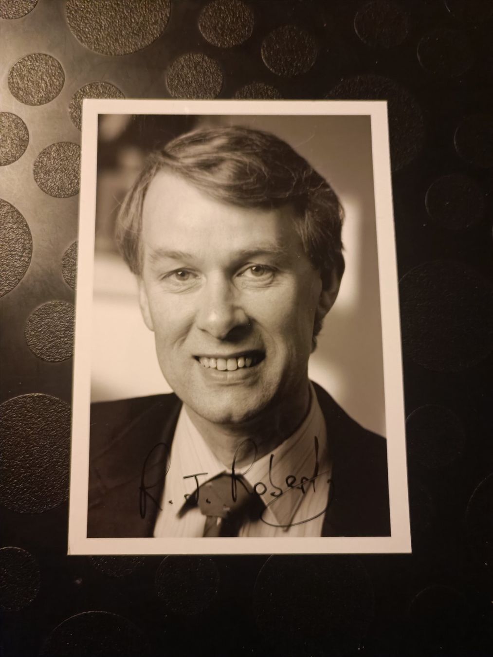 Autographes: Sir Richard J. Roberts - Nobelpreis - handsigniert – D'occasion à Menziken par Artographs