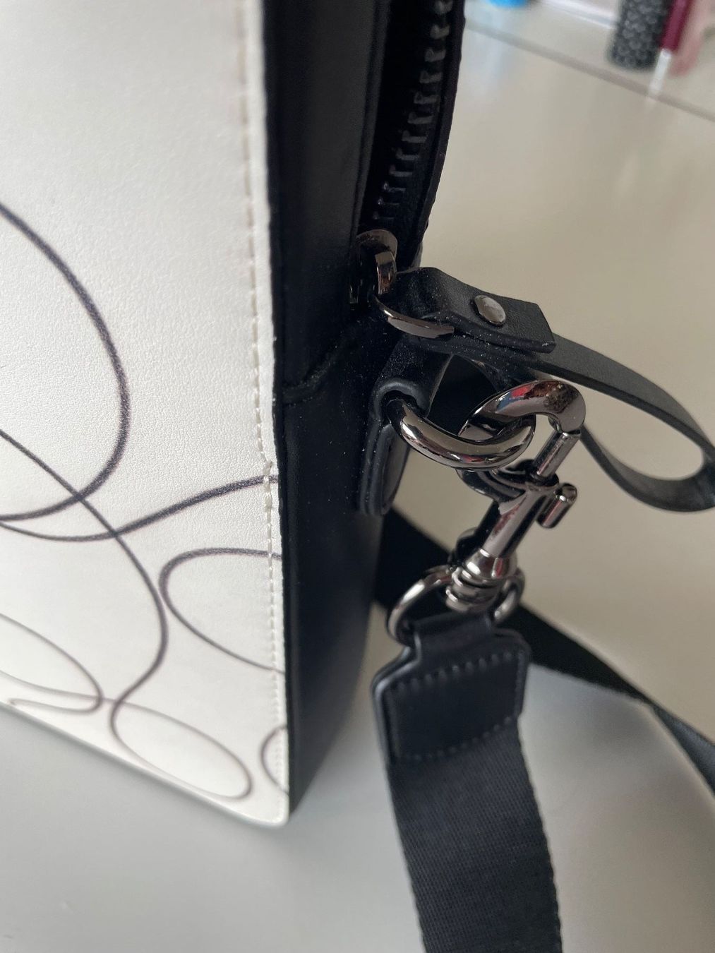 Taschen: Schultertasche schwarz-weiss – Neu (gemäss Beschreibung) aus Oberrieden von Moraira14 4