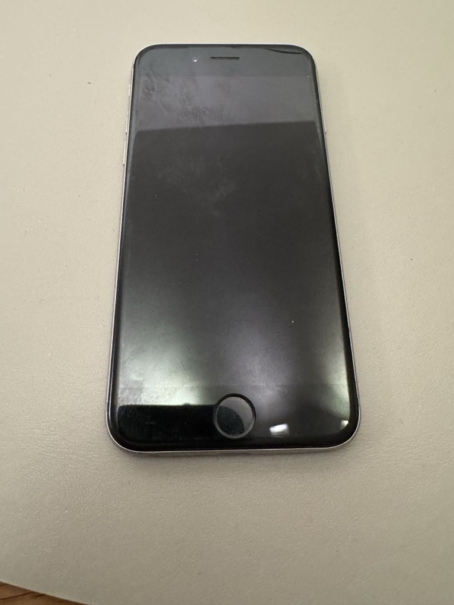 Apple Telefoni cellulari / Smartphones: iPhone 6 – Difettoso da Adliswil venduto da Busys