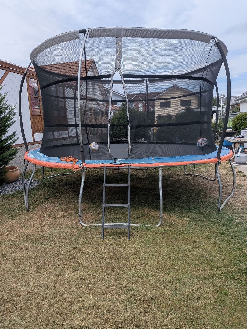 Trampolines: Trampolin gebraucht – D'occasion à Hofstetten SO par famburgert