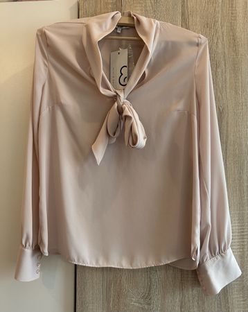NEU mit Etikett: Wunderschöne Mint & Berry Bluse, Gr. 36