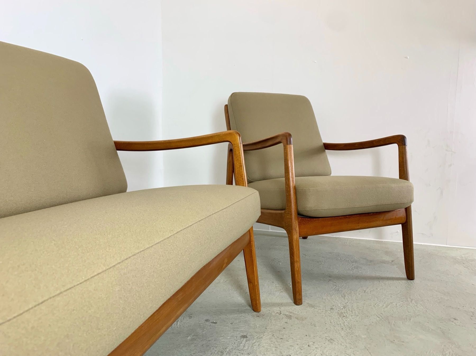 France & Søn Divani: Ole Wanscher Sofaset MidCentury Denmark – Usato da Basel venduto da MidMod20C 2