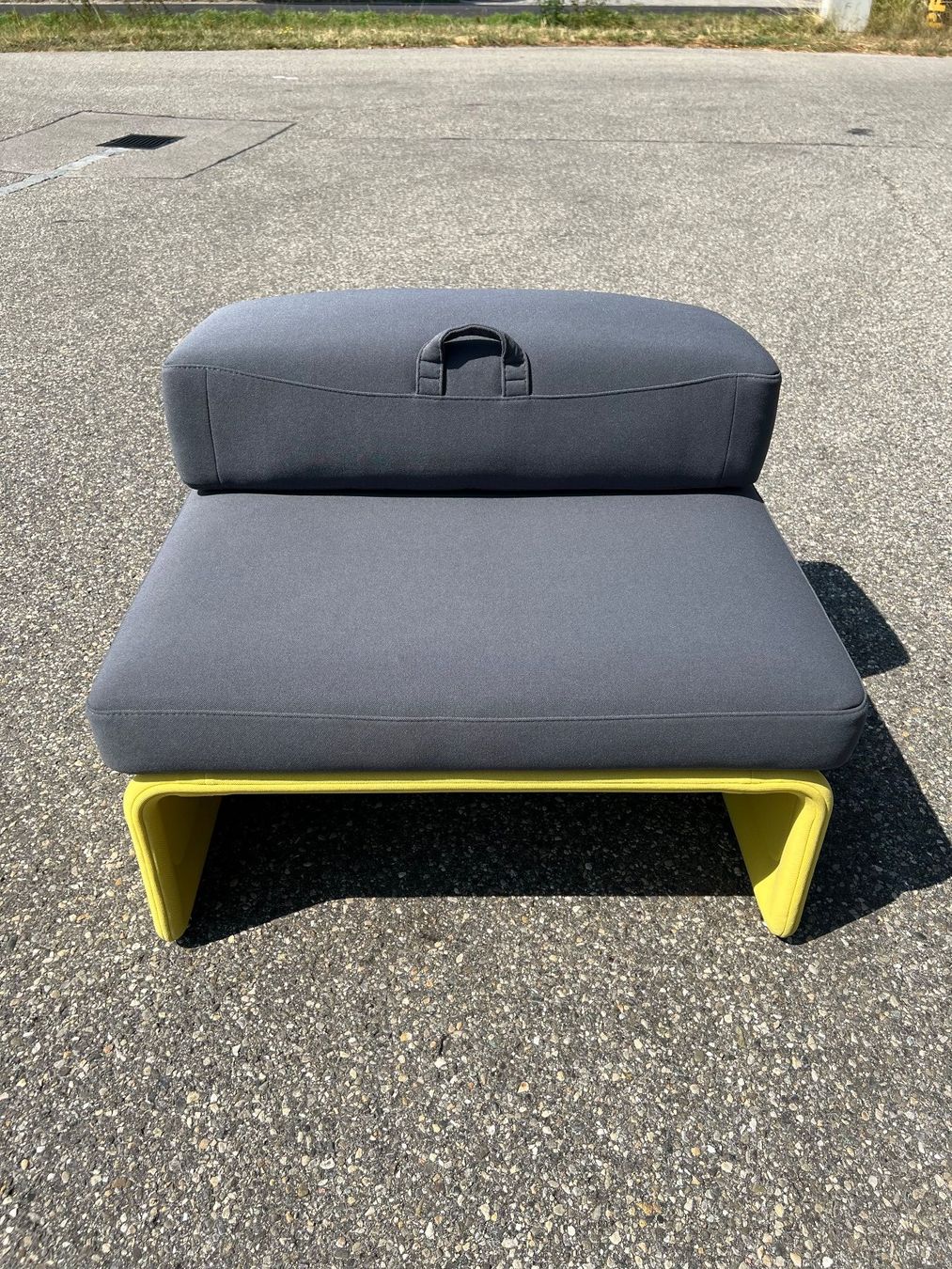Fermob Sofas: 065 FERMOB Bellevie 1-Sitzer Sofa – Gebraucht aus Wangen an der Aare von TBYN 5