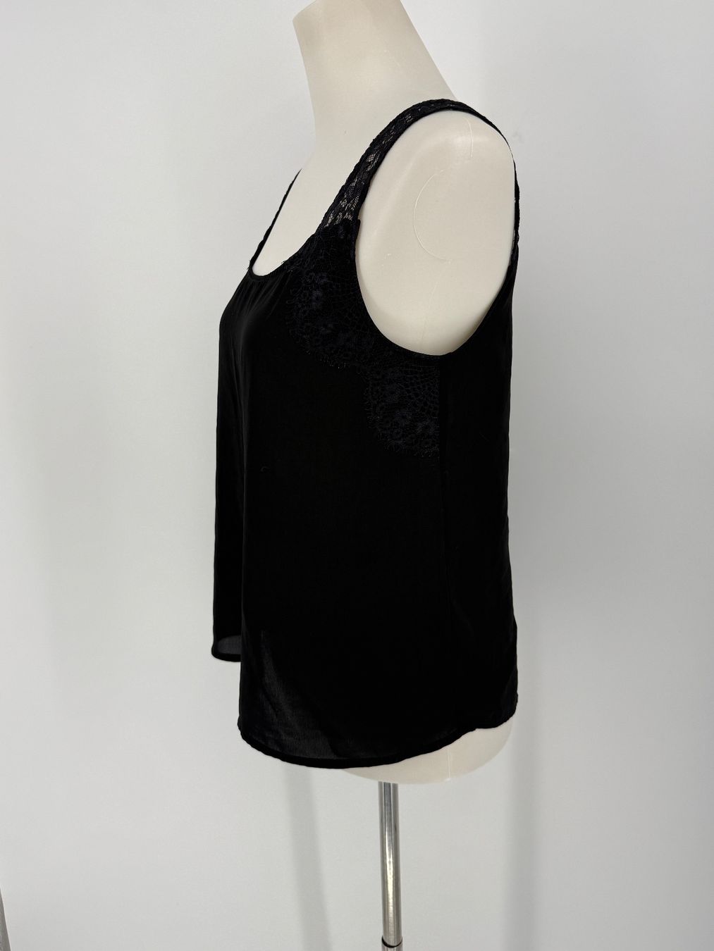 Zebra Top: Schwarzes Top mit Spitze Gr. M von Zebra – Usato da Auenstein venduto da moin. 1