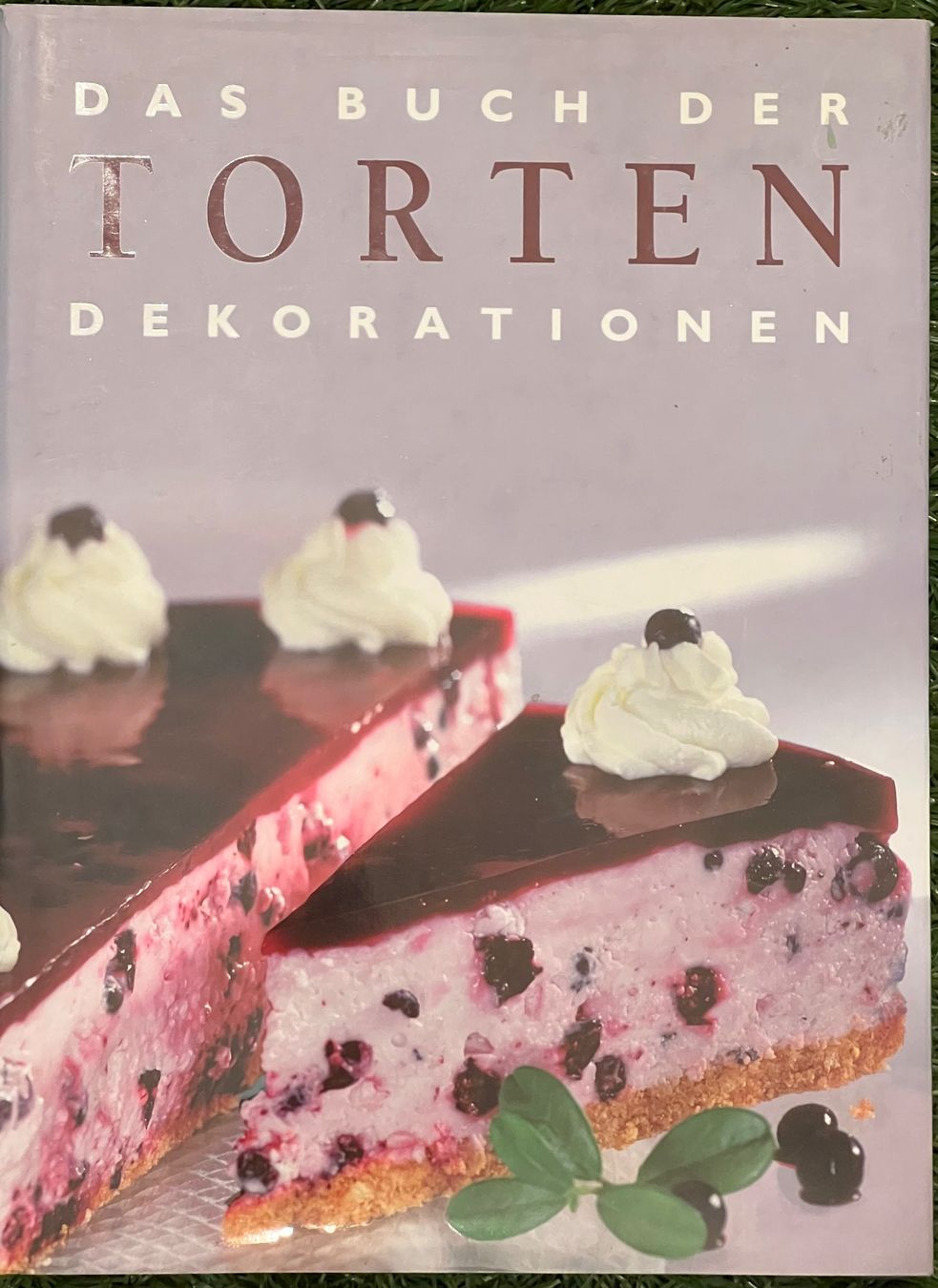 Libri: DAS BUCH DER TORTEN DEKORATIONEN – Usato da Madetswil venduto da Biker100