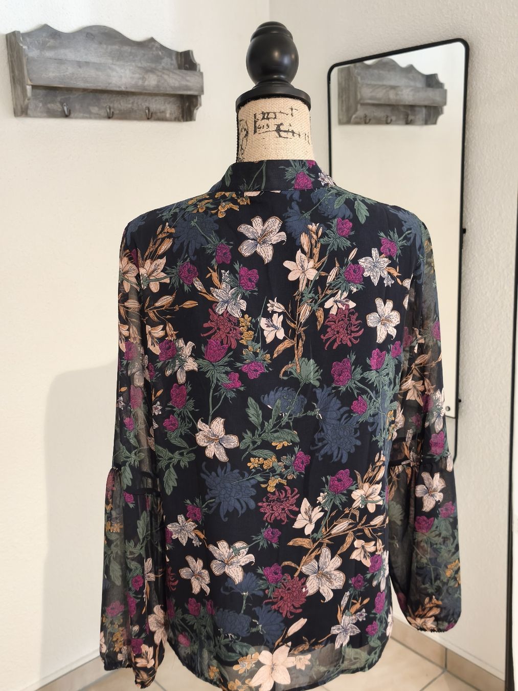 More & More Camicette: More&More Bluse Gr. 40 mit Blumenmuster – Nuovo (secondo la descrizione) da Emmetten venduto da SecondhandSiska 2