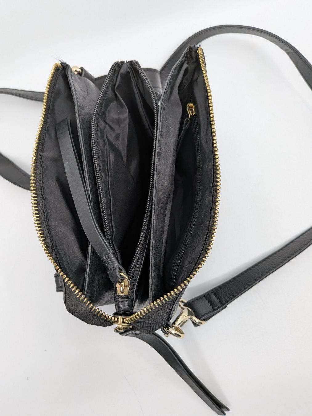 Borse: Schwarze Ledertasche als Umhängetasche oder Clutch – Usato da Emmen venduto da magelan 3