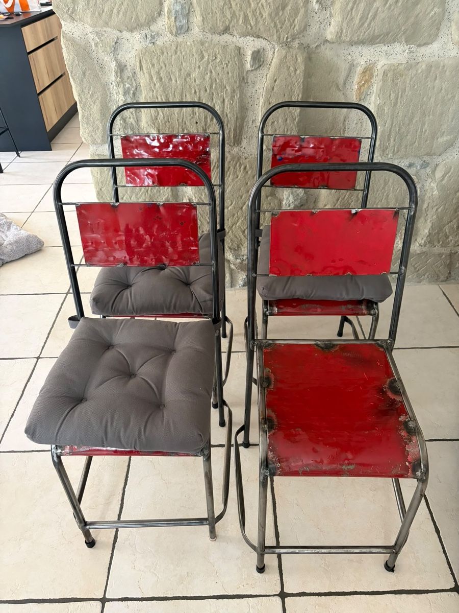 Pfister Tischgruppe: Table à manger et 4 chaises  – Gebraucht aus Corcelles-Payerne von tonin07 1