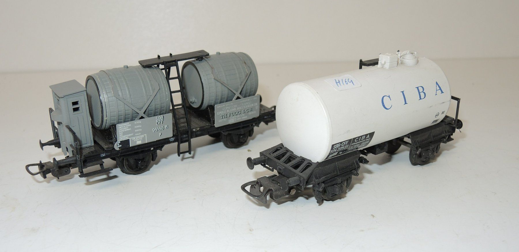 Märklin Modelleisenbahnen: Märklin 2 Güterwagen (gebraucht) – Gebraucht aus Courtaman von Courtamaner