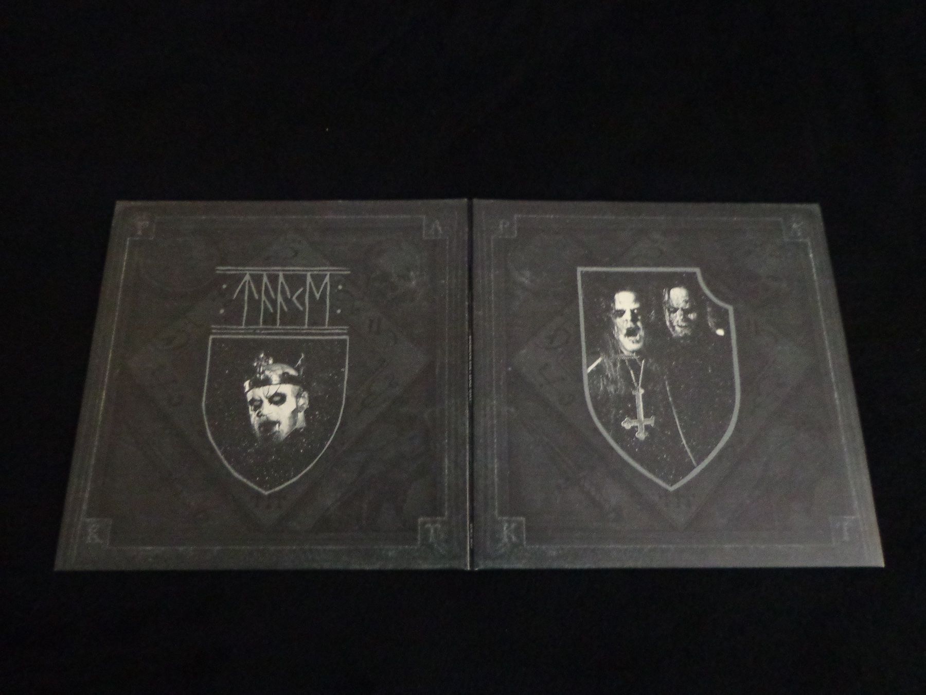 Schallplatten: Whoredom Rife/Taake-Pakt 10'' Red Vinyl Split 2020 – Neu (gemäss Beschreibung) aus Brienz BE von INTERNALFIRE 2