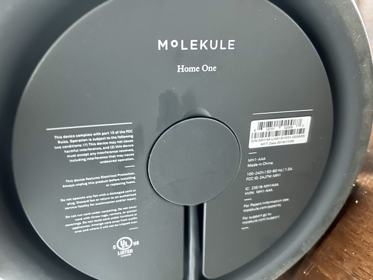 Purificatori d'aria: [MODERN]: Molekule Air Pro Luftreiniger - USA Version – Usato da Arni AG venduto da CreaFlex 3