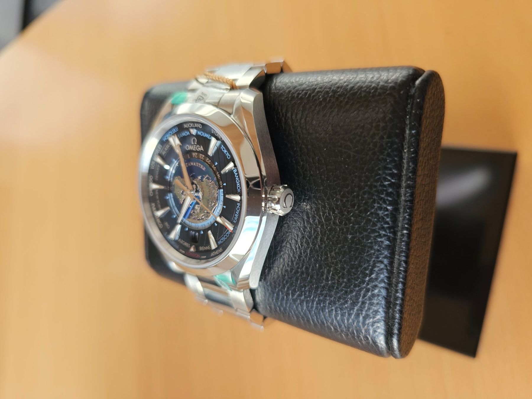Omega Orologi: Omega Seamaster Aqua Terra GMT Worldtimer 43mm – Nuovo (secondo la descrizione) da Dättlikon venduto da Zuralo 3
