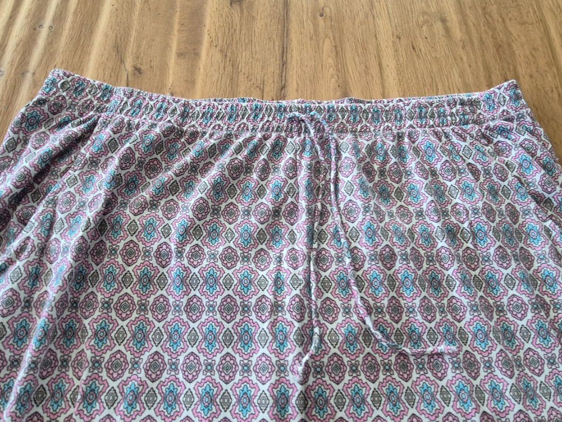 Calida Negligees & Pyjamas: L - Grösse, CALIDA Homewear, Freizeits-oder Pyjamahose Damen – Gebraucht aus Nottwil von echtMOMO 4