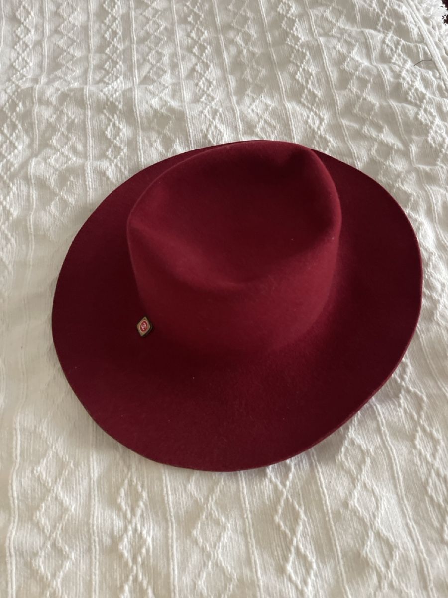 Copricapi, berretti & cappellini: Burgundy Wool Hat - Chic Style – Usato da Winterthur venduto da shp_xcc5