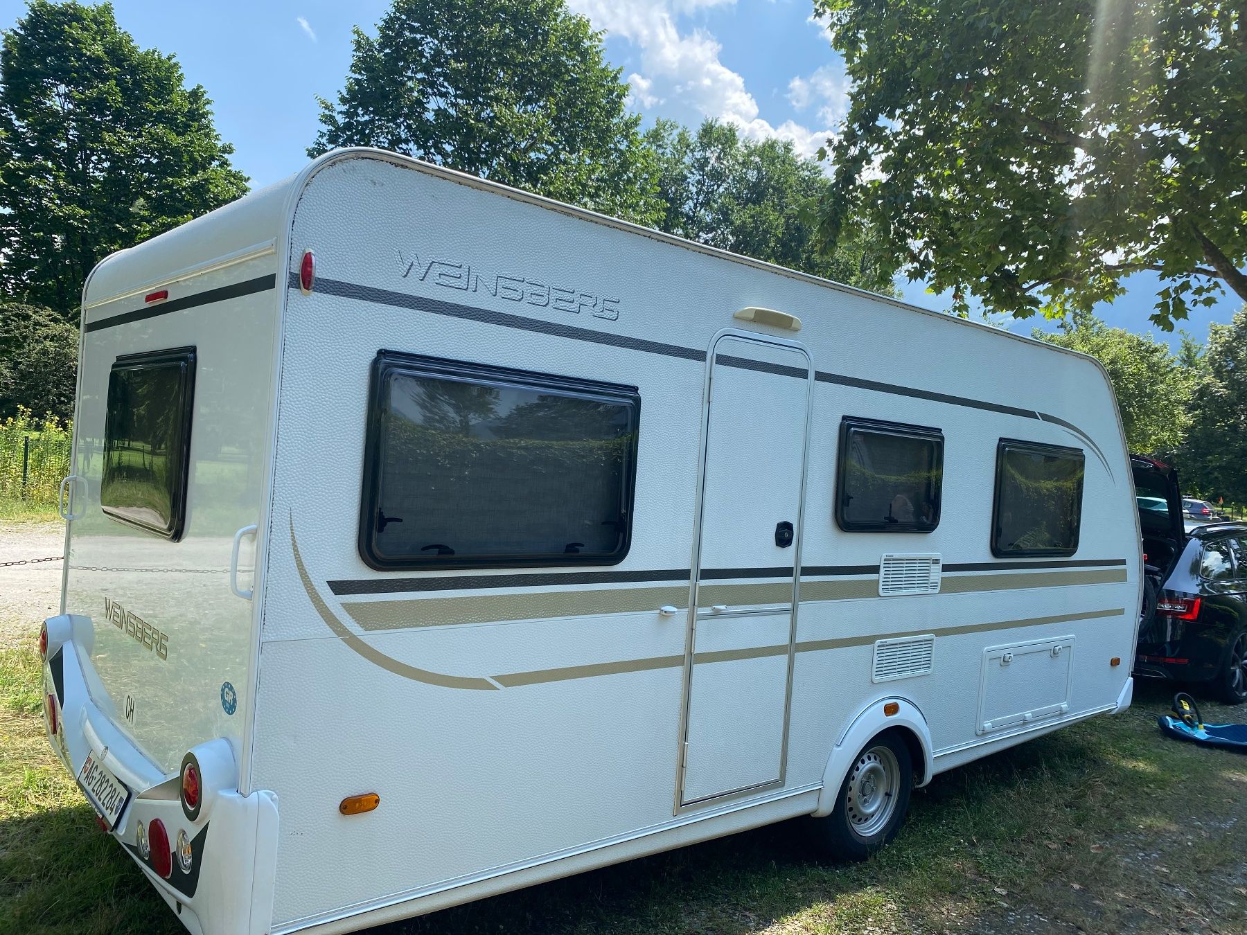 Weinsberg Camping Fahrzeuge: Zu vermieten - Top ausgestatter Wohnwagen – Gebraucht aus Buochs von Cessna402