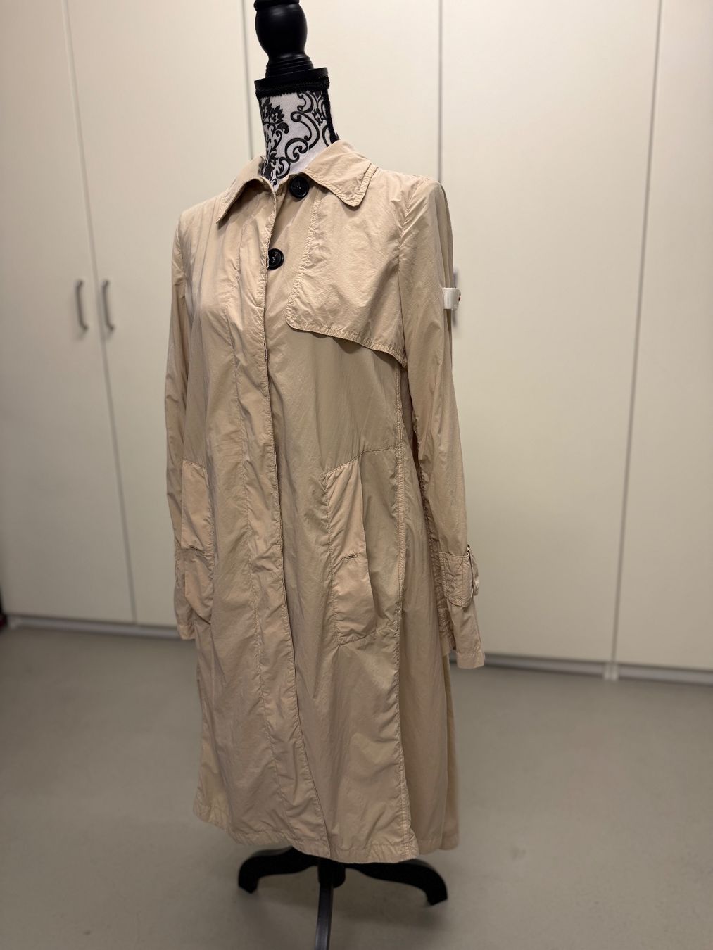 Cappotti: Peuterey Trenchcoat – Usato da Urdorf venduto da Magdella