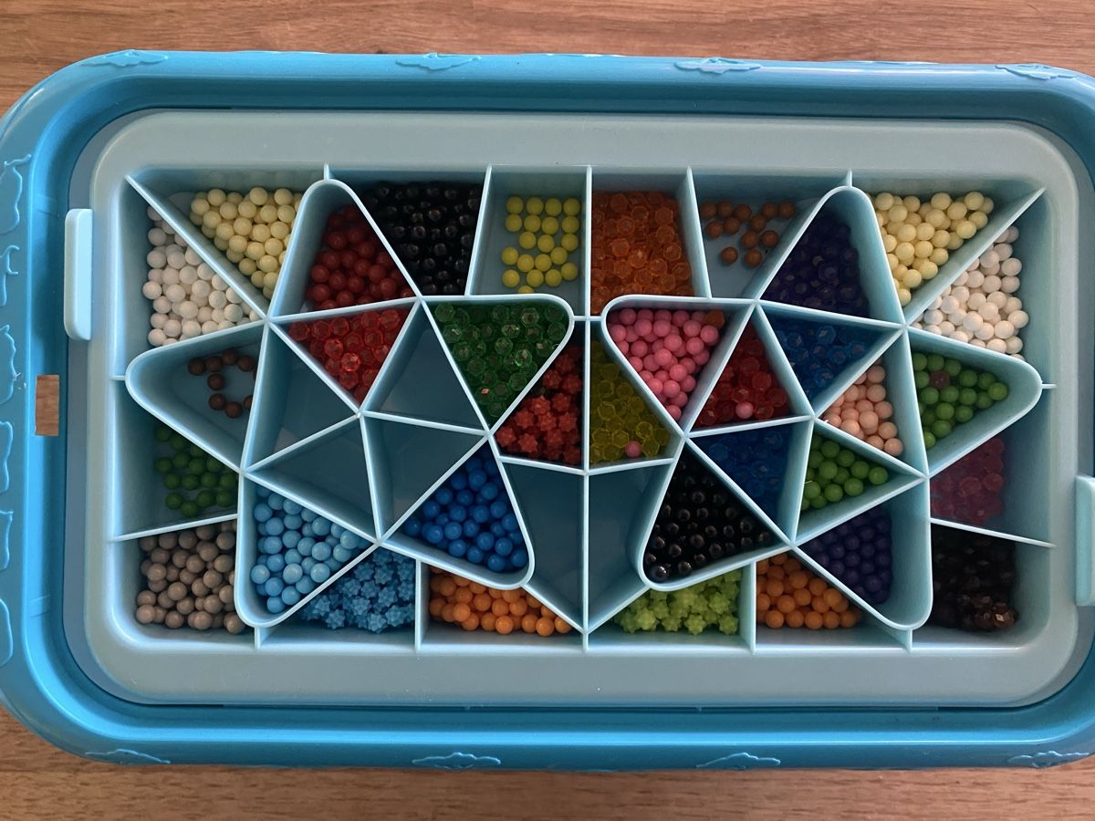 Aquabeads Bastelsets: Aquabeads Perlen-Box »Safari« – Gebraucht aus Malters von Lila-Nissie 2