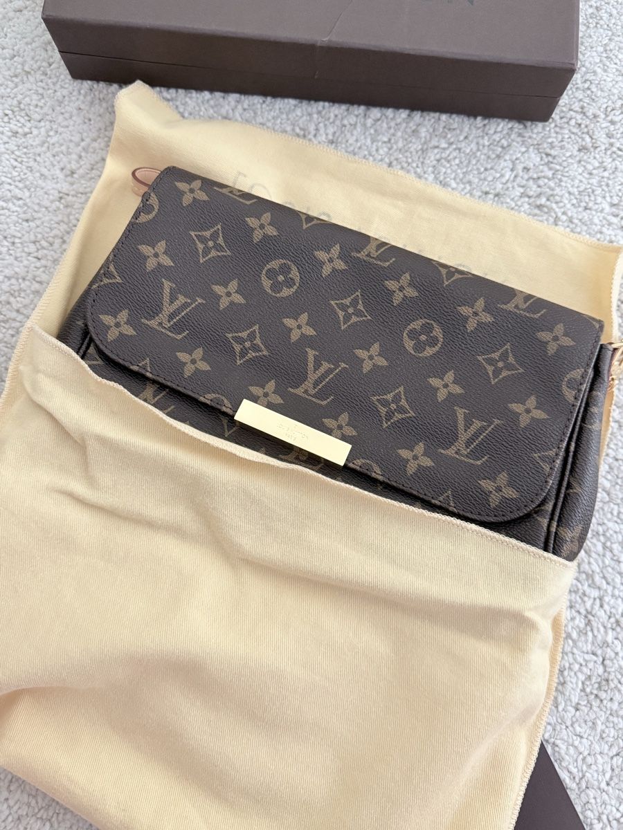 Louis Vuitton Borse da donna: Louis Vuitton favorite MM – Nuovo e nell'imballaggio originale da Zürich venduto da ken_n7dn 6