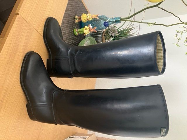 Aigle Reitstiefel Gummi (Gebraucht) in Zürich für CHF 15 – mit
