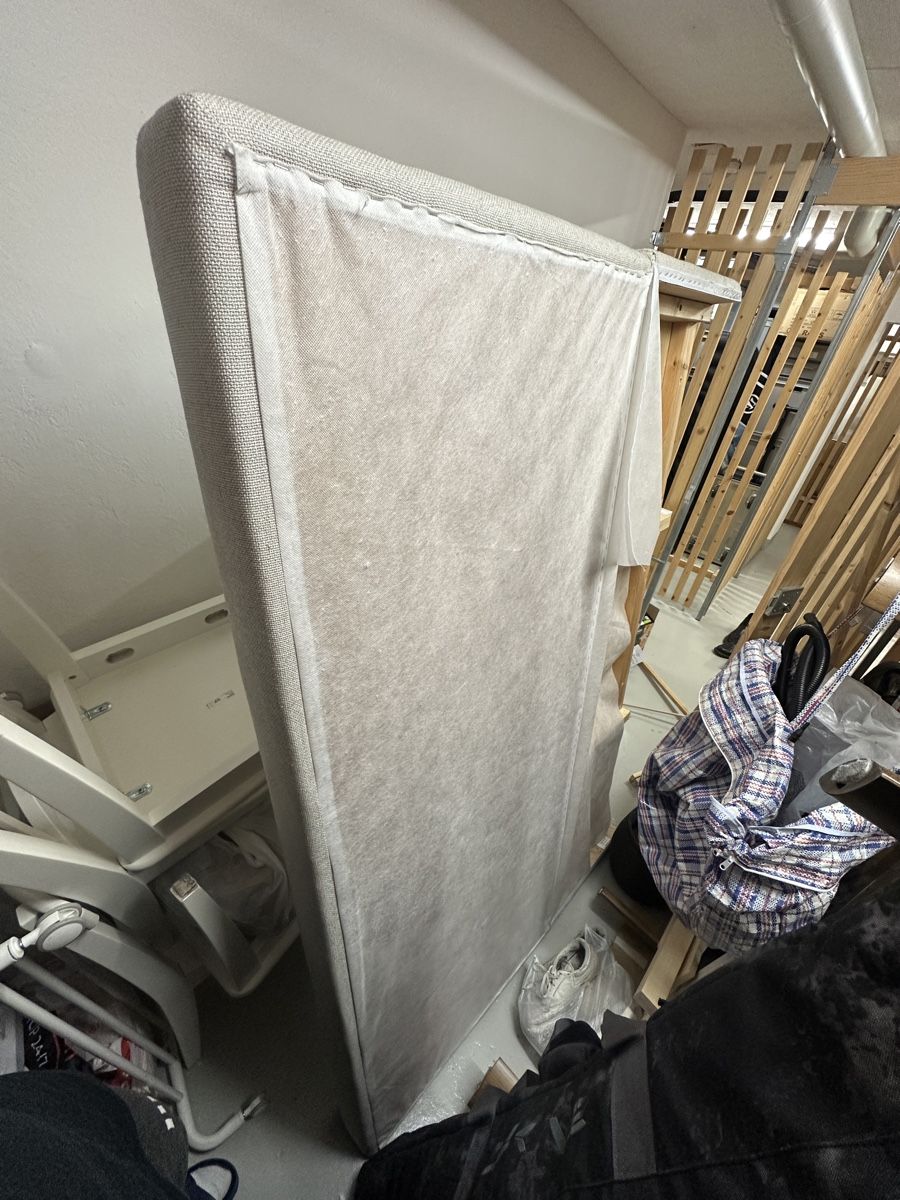 Betten: Bed headboard – Gebraucht aus Zürich von Palzinc 1
