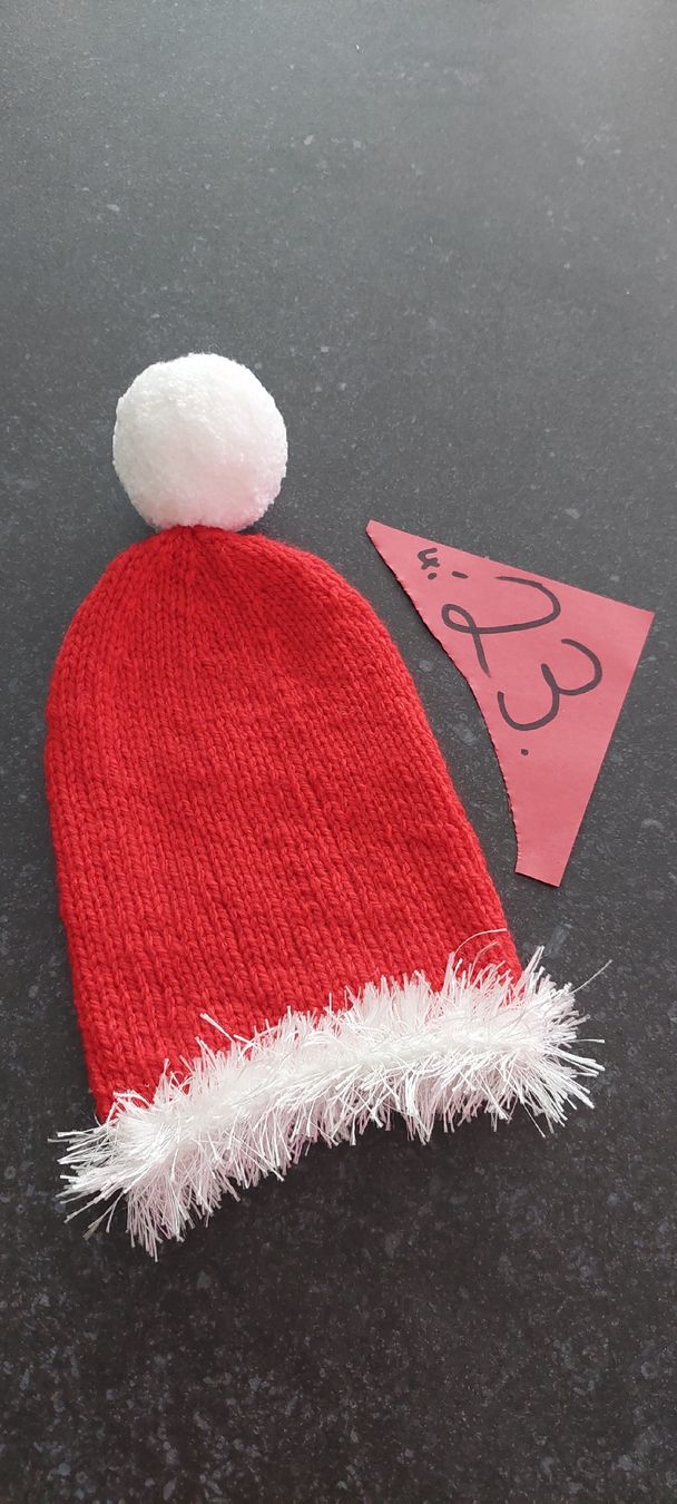 Heidi ott Puppen: Puppen -Deko- Weihnachtsmütze  – Neu (gemäss Beschreibung) aus Muri AG von nindo1