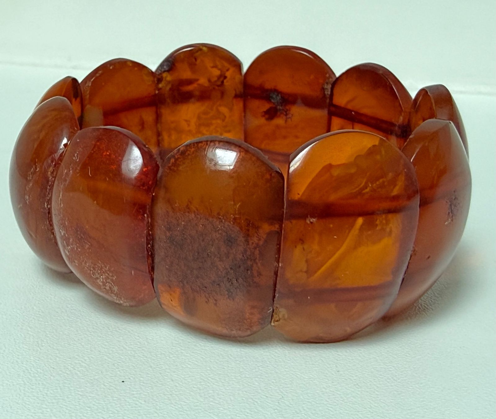 Armbänder & -reifen: Bracelet vintage en ambre véritable – Gebraucht aus Denges von peumens