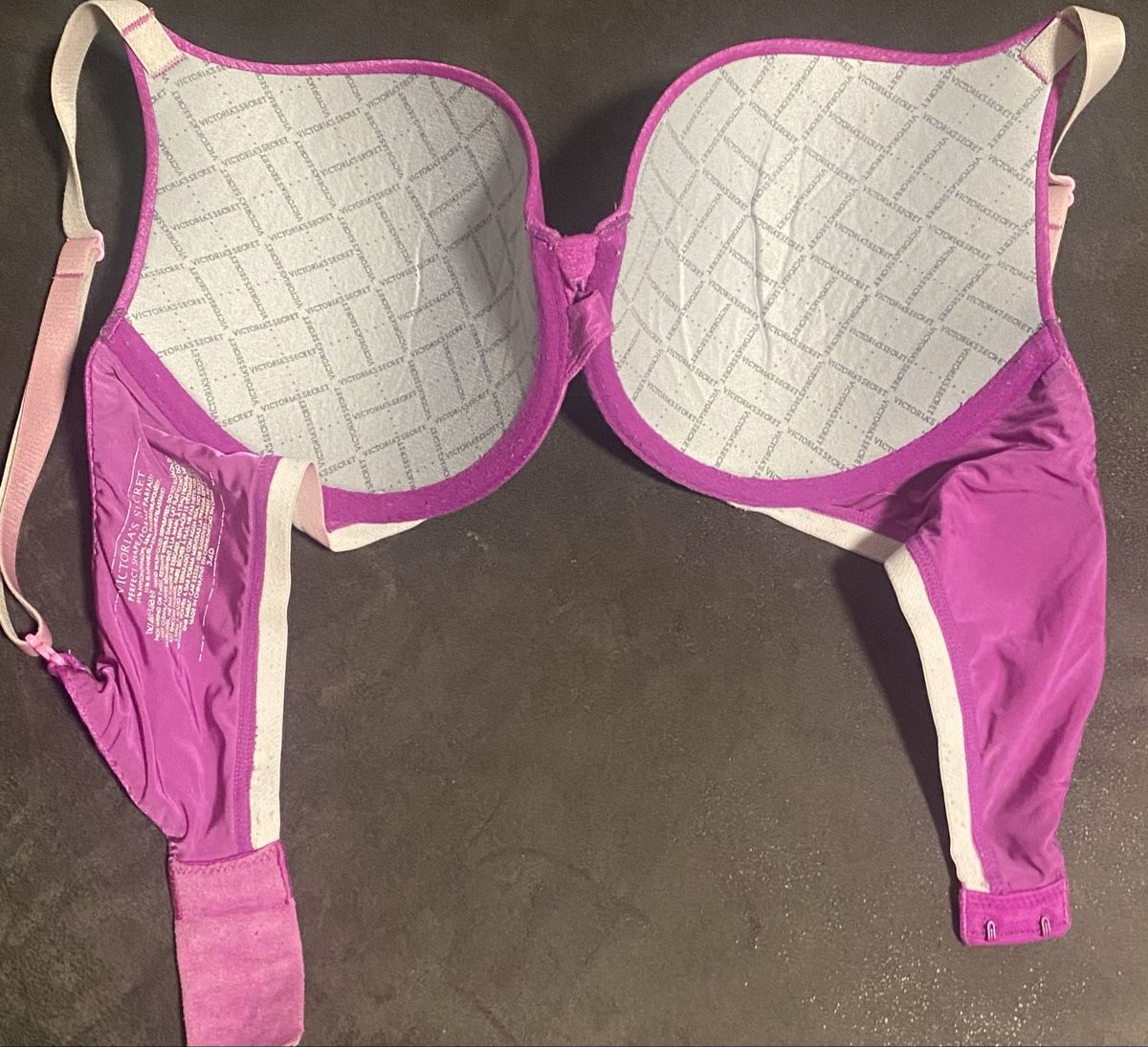 Victoria's Secret Altra biancheria intima: Victoria's Secret BH Gr. 75D  – Usato da Berg SG venduto da Silversurfer 1