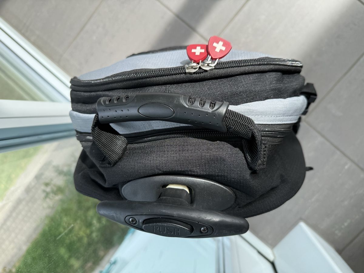 Koffer & Taschen: Rolltasche – Gebraucht aus Winterthur von Montreal63 5