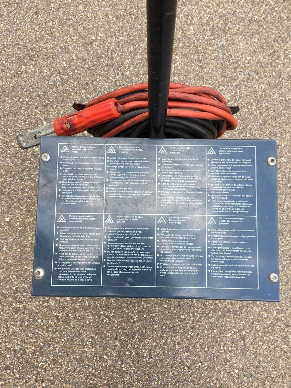 Bosch Caricatori & Batterie: Bosch W400S Batterie Ladegeräte – Usato da Nürensdorf venduto da GR5050 1
